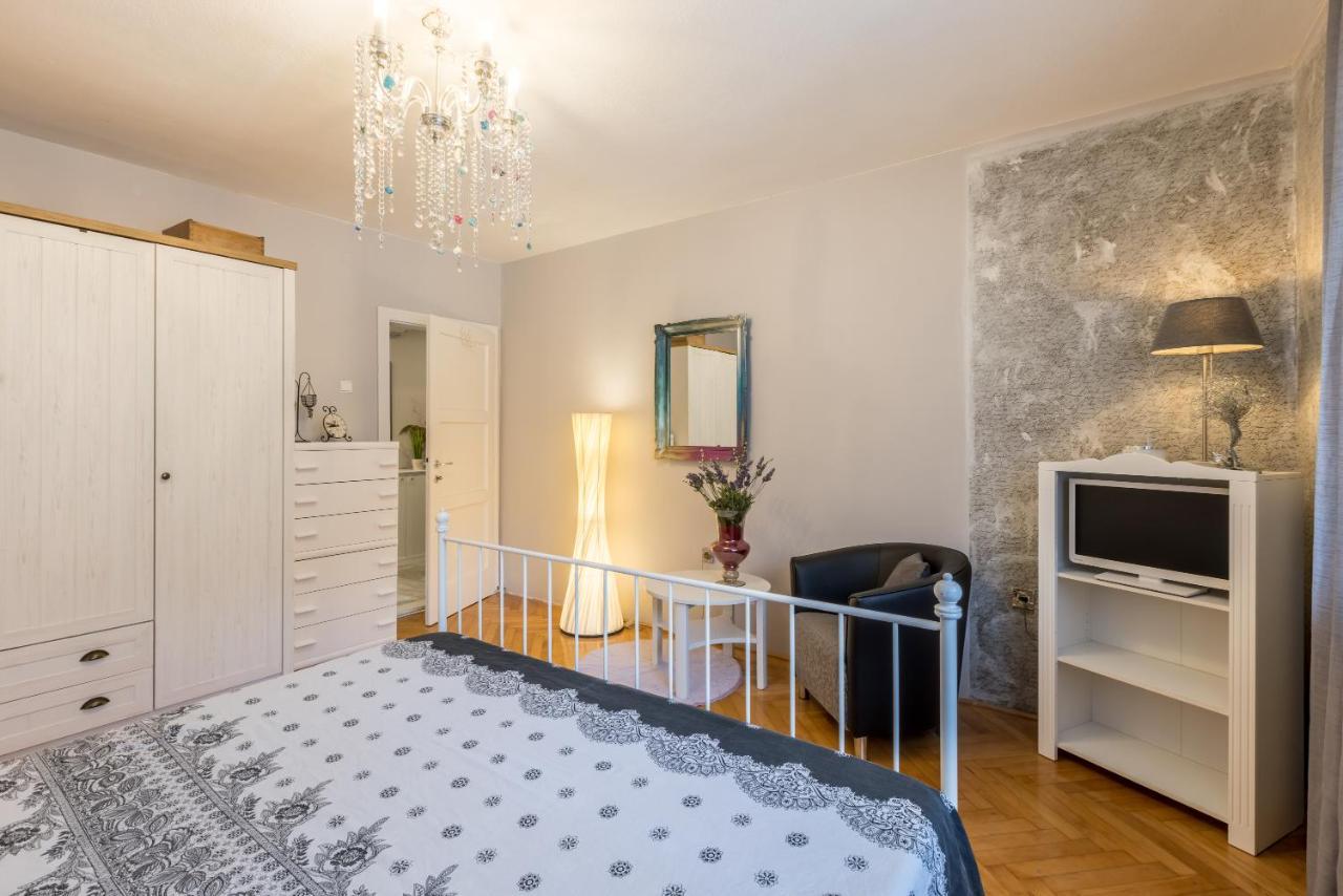 Artistic Chill Art Apartment 2+2.Centar Of Split. Luaran gambar