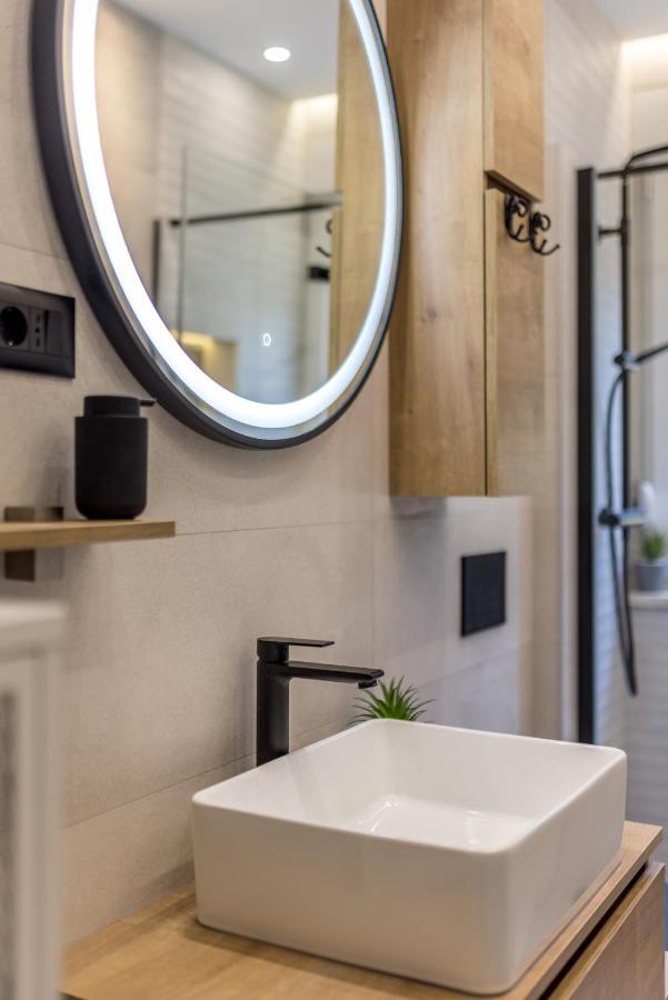 Artistic Chill Art Apartment 2+2.Centar Of Split. Luaran gambar